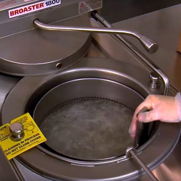 Cooking Well Cleaner<br>Rengjøringsmidler<br>Broaster 99500