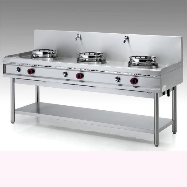 WOK kokebord 3 bluss <br>Kjølevann overløpssystem<br>NGER20-70- 39 kW