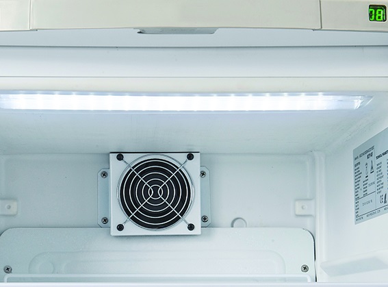 Underbenk kjøleskap 65 l.<br>med glassdør<br>RCF60