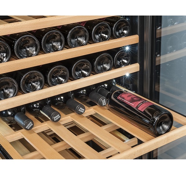 Vinskap<br>Temperatur +5°C / +18°C<br>CW40